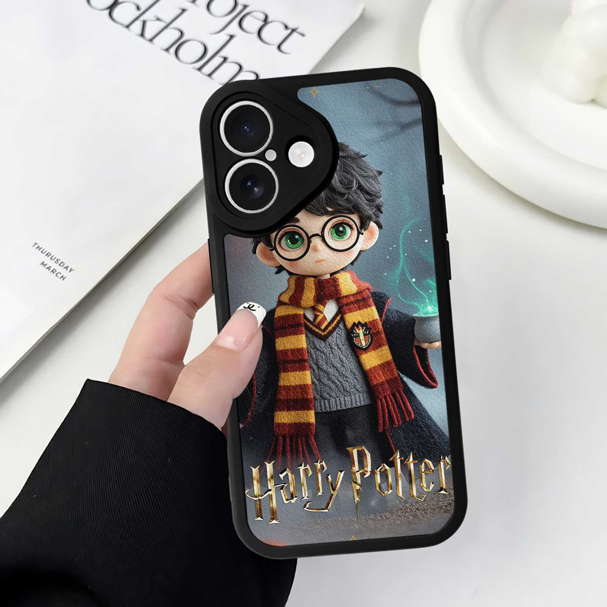 （画像用） Harry Potter ハリー・ポッターシリーズ 【iPhone 16シリーズ対応】シリコンスマホケース（レザー調） 材質：シリコン
